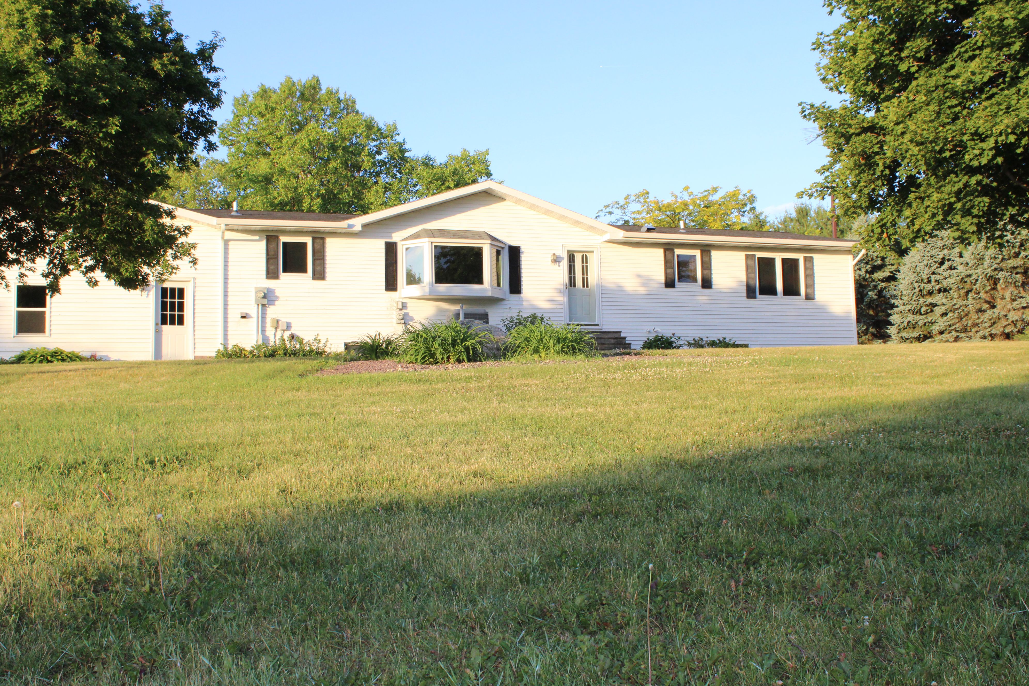 Listing Photo: Farmsite Acreage Kasson Minnesota Dodge County Southern Minnesota